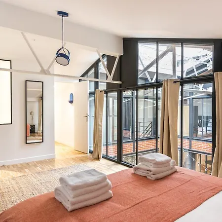 Fantastic Architect Loft - 10 Guests - Near Metro *