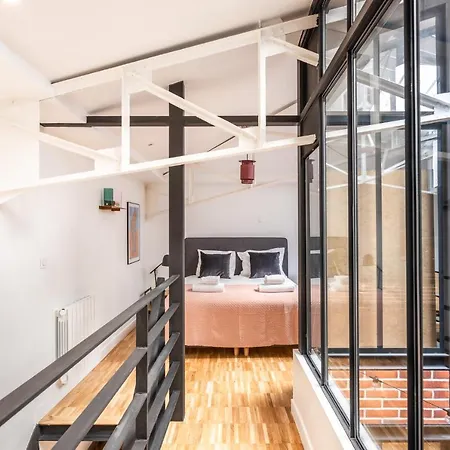 Fantastic Architect Loft - 10 Guests - Near Metro Appartamento