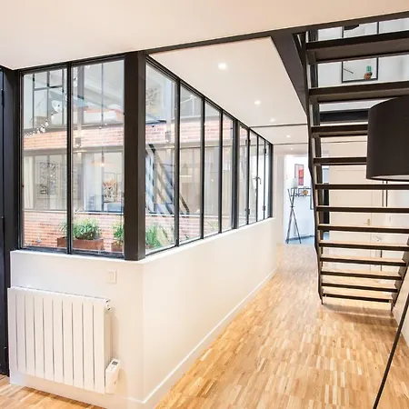 Fantastic Architect Loft - 10 Guests - Near Metro Appartamento